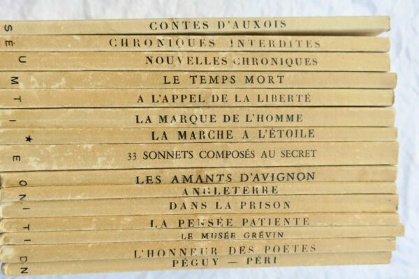 Editions de Minuit, vélin, publiés clandestinement.. lettrés patriotes 1944