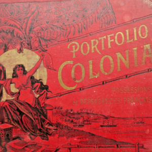 COLONIAL dépeignant les paysages les villes et les industries