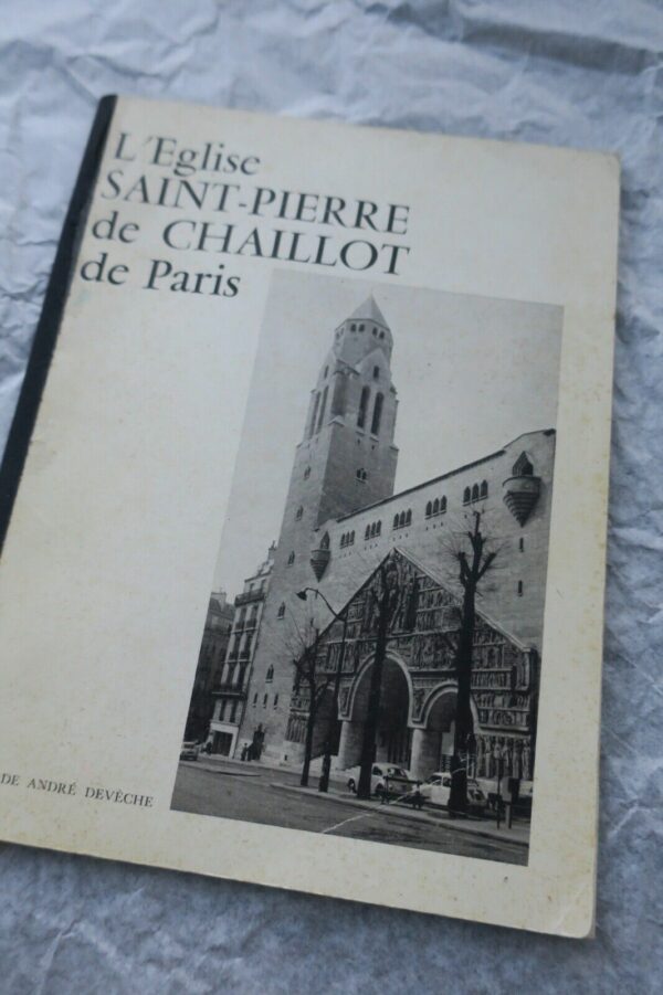 Eglise St Pierre de Chaillot de Paris 1977