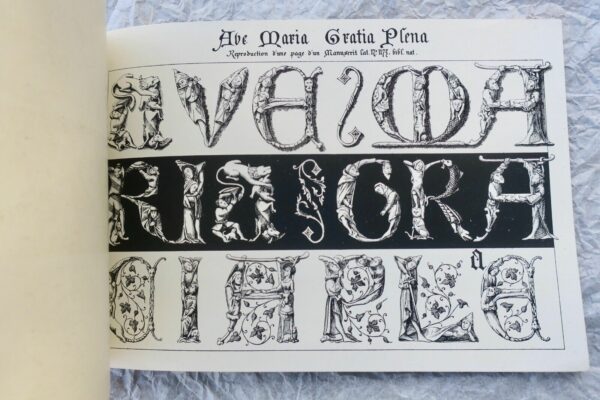 Alphabets de style Moyen-Age Renaissance d'après des documents authentiques – Image 4