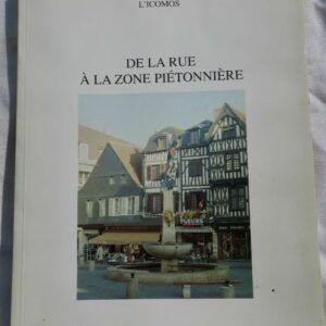 Rue de la rue à la zone piétonnière